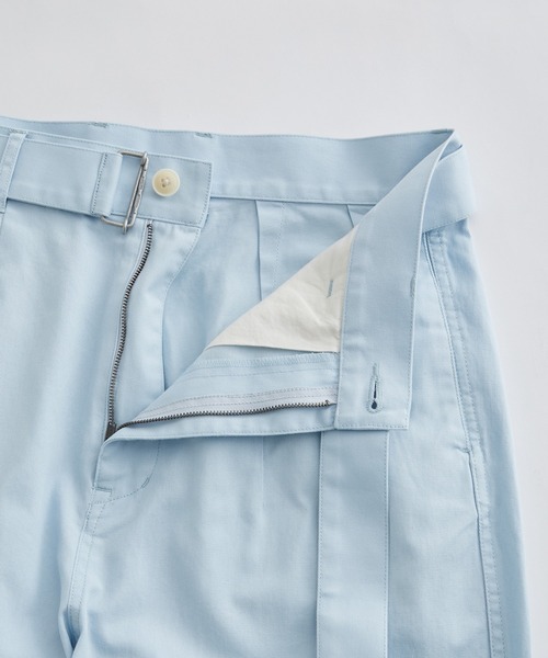 ADAM ET ROPE'（アダムエロペ）の「【CO.Organics】ライトカツラギ ワイドフォルム ベルテッド パンツ / ユニセックス / セットアップ対応（その他パンツ・メンズ・スミクロ/グリーン/サックスブルー・L/M）」の12枚目の写真