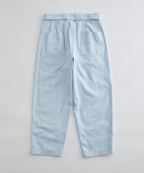 ADAM ET ROPE'（アダムエロペ）の「【CO.Organics】ライトカツラギ ワイドフォルム ベルテッド パンツ / ユニセックス / セットアップ対応（その他パンツ・メンズ・スミクロ/グリーン/サックスブルー・L/M）」の13枚目の写真