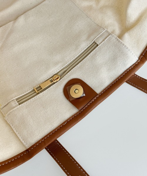 CEMONEMO（セモネモ）の「【A4サイズ収納可能】 配色レザー キャンバス トートバッグ（トートバッグ・レディース・モカ・FREE）」の4枚目の写真