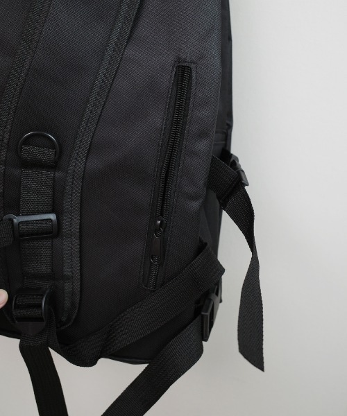 shopnikoniko（ショップニコニコ）の「大容量 リュックサック カエル キーホルダー ぬいぐるみ チャーム 通学 高校生（バックパック/リュック・レディース・ホワイト/ブラック・フリー）」の11枚目の写真