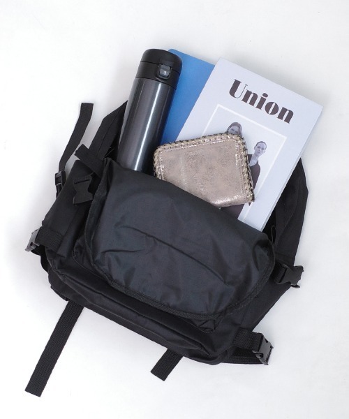 shopnikoniko（ショップニコニコ）の「大容量 リュックサック カエル キーホルダー ぬいぐるみ チャーム 通学 高校生（バックパック/リュック・レディース・ホワイト/ブラック・フリー）」の12枚目の写真