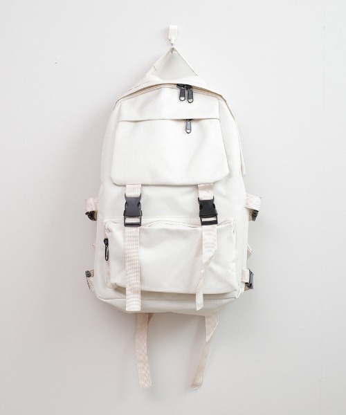 shopnikoniko（ショップニコニコ）の「大容量 リュックサック カエル キーホルダー ぬいぐるみ チャーム 通学 高校生（バックパック/リュック・レディース・ホワイト/ブラック・フリー）」の13枚目の写真