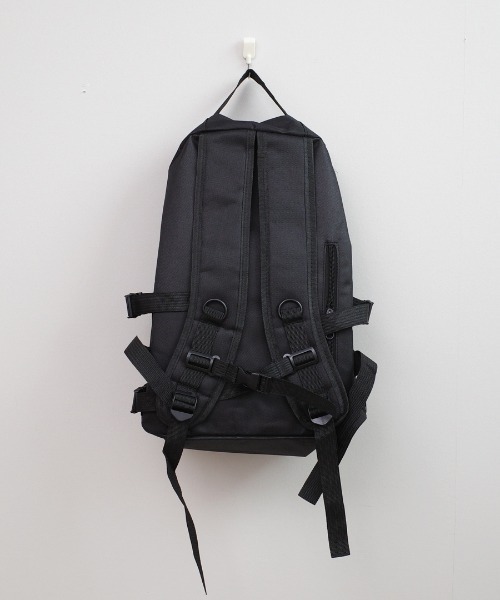 shopnikoniko（ショップニコニコ）の「大容量 リュックサック カエル キーホルダー ぬいぐるみ チャーム 通学 高校生（バックパック/リュック・レディース・ホワイト/ブラック・フリー）」の17枚目の写真