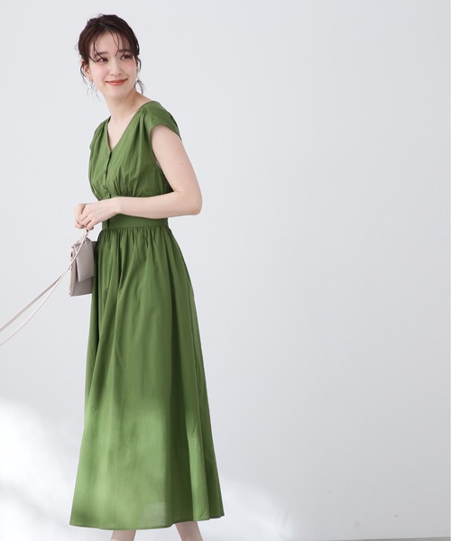 N.（N. Natural Beauty Basic）（エヌエヌナチュラルビューティーベーシック）の「【S Size Line】◆Ｖネックギャザーワンピース（ワンピース・レディース・グリーン/スモークピンク/ブルー/ブルー系その他/ブラック・SMALL/MEDIUM）」の3枚目の写真