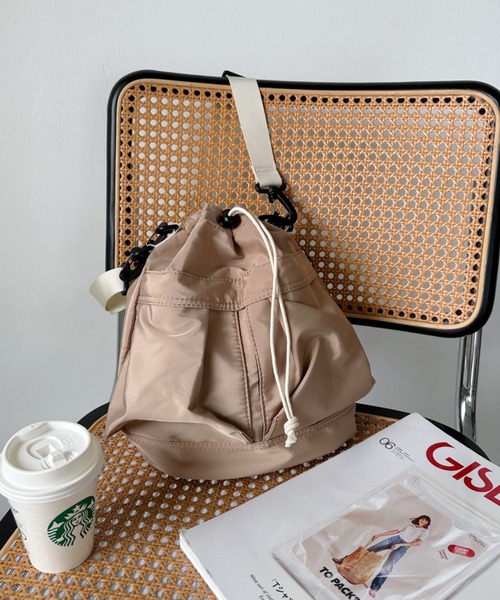 un+frame（アンフレーム）の「military drawstring bag／ミリタリー巾着2WAYショルダーバッグ（ショルダーバッグ・レディース・ベージュ/アイボリー/カーキ/ブラック・FREE）」の6枚目の写真