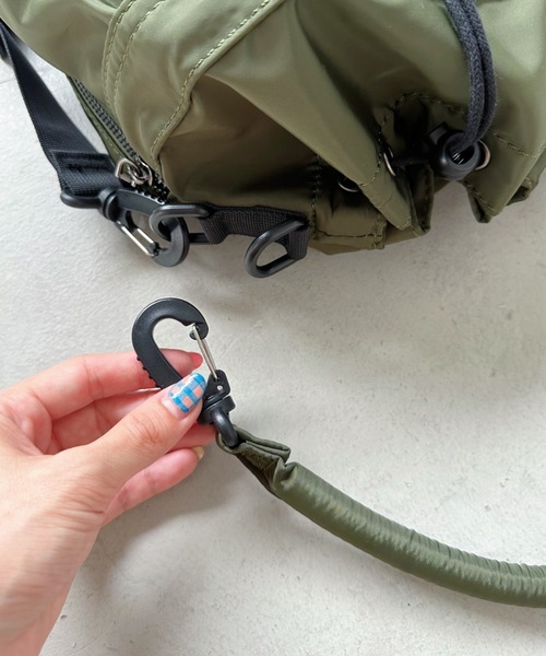 un+frame（アンフレーム）の「military drawstring bag／ミリタリー巾着2WAYショルダーバッグ（ショルダーバッグ・レディース・ベージュ/アイボリー/カーキ/ブラック・FREE）」の13枚目の写真