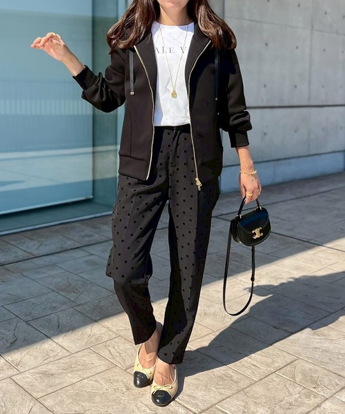 【新品タグ付き】Emma Taylor ダンボールジップアップパーカー ダンボールジップアップパーカー Emma Taylor│STYLEDOOR