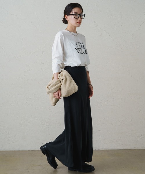 LOUNGEDRESS（ラウンジドレス）の「ロゴロンT（Tシャツ/カットソー・レディース・チャコールグレー/オフホワイト/ブラック・FREE）」の7枚目の写真