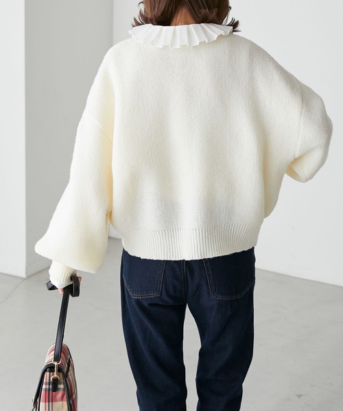 BONLECILL(ボンルシール)の「フレンチロゴ刺繍ボリュームスリーブニットプルオーバー(ニット/セーター・レディース・モスグリーン/ブラック/アイボリー/ネイビー/ピンク・FREE)」の8枚目の写真
