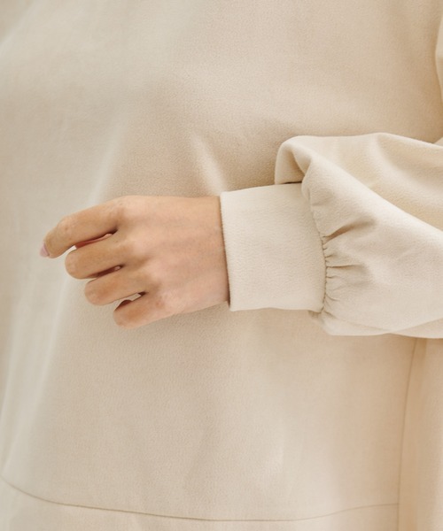 Arnold Palmer（アーノルドパーマー）の「バック ギャザー ボリューム スリーブ スウェット フーディ（パーカー・レディース・チャコールグレー/アイボリー/ライトベージュ・S/M/L）」の9枚目の写真