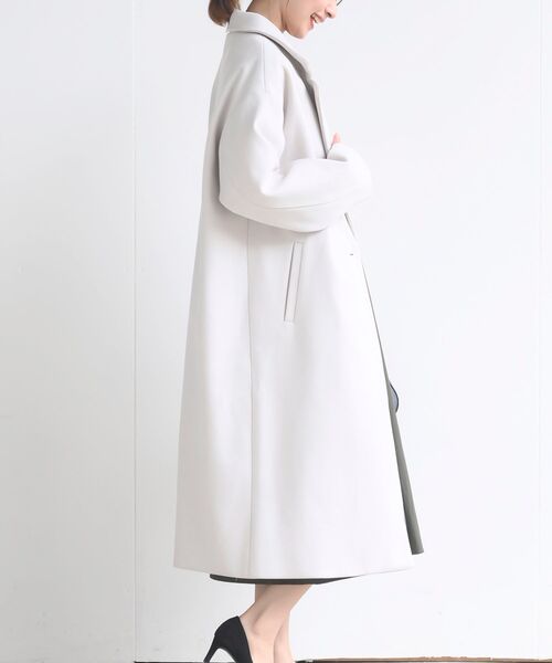 rps（アールピーエス）の「ワイドチェスターロングコート（チェスターコート・レディース・ネイビー/アイボリー/ベージュ/モカ・フリー）」の6枚目の写真