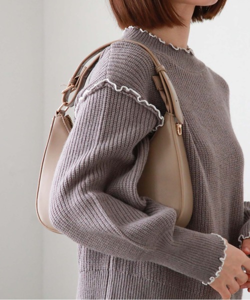 archives（アルシーヴ）の「メタルロゴHOBOバッグ（ハンドバッグ・レディース・ブラック/グレイッシュベージュ/モカ・FREE）」の14枚目の写真