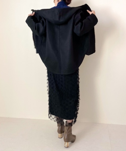 DOLLUPOOPS（ドールアップウップス）の「フェイクメルトンZIPパーカージャケット（ノーカラージャケット・レディース・カーキ/ブラック・38）」の19枚目の写真