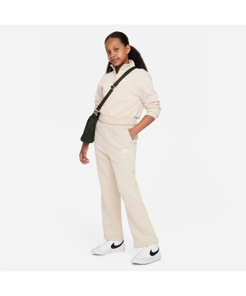 NIKE（ナイキ）の「NIKE/ナイキ キッズ ロンパン JERY ガールズ NSW LBR パンツ FD2927-126（その他パンツ・キッズ・アイボリー・130cm/140cm/150cm/160cm）」の6枚目の写真