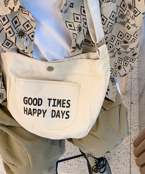 aimoha（アイモハ）の「【aimoha-KIDS-】子供服 ユニセックス英文字ショルダーバッグ（ショルダーバッグ・キッズ・ホワイト/ブルー/ブラウン/ブラック・FREE）」の8枚目の写真