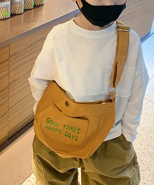 aimoha（アイモハ）の「【aimoha-KIDS-】子供服 ユニセックス英文字ショルダーバッグ（ショルダーバッグ・キッズ・ホワイト/ブルー/ブラウン/ブラック・FREE）」の13枚目の写真