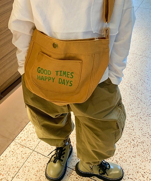 aimoha（アイモハ）の「【aimoha-KIDS-】子供服 ユニセックス英文字ショルダーバッグ（ショルダーバッグ・キッズ・ホワイト/ブルー/ブラウン/ブラック・FREE）」の14枚目の写真