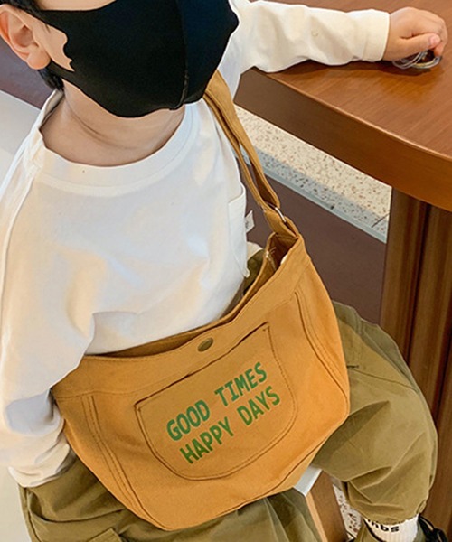 aimoha（アイモハ）の「【aimoha-KIDS-】子供服 ユニセックス英文字ショルダーバッグ（ショルダーバッグ・キッズ・ホワイト/ブルー/ブラウン/ブラック・FREE）」の15枚目の写真