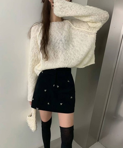 leune(ルネ)の「フラワー刺繍コーデュロイミニスカート(スカート・レディース・ブラック・FREE)」の6枚目の写真