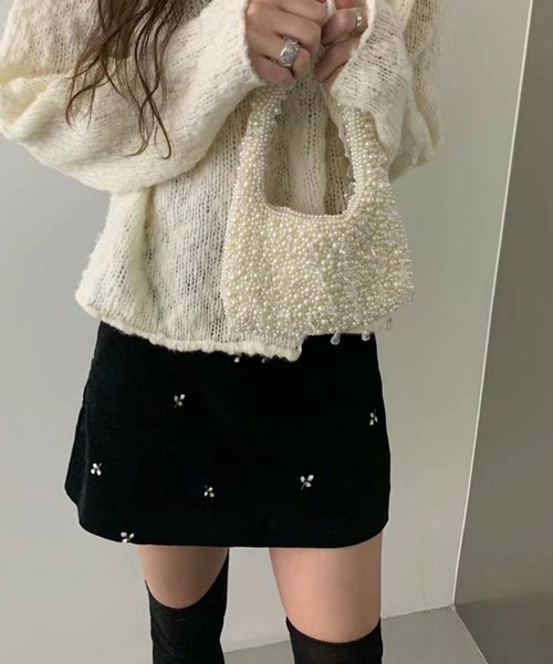 leune(ルネ)の「フラワー刺繍コーデュロイミニスカート(スカート・レディース・ブラック・FREE)」の2枚目の写真