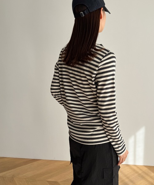 CANAL JEAN（キャナルジーン）の「harmonie -OrganicCotton-　フライスボーダーボートネックロングTシャツ（Tシャツ/カットソー・レディース・チャコールグレー/ボルドー・ONE SIZE）」の4枚目の写真