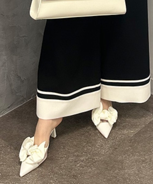 EIMY ISTOIRE（エイミーイストワール）の「ポインテッドリボンミュール（パンプス・レディース・ホワイト×ブラック/ブラック/ホワイト・S/M/L）」の21枚目の写真