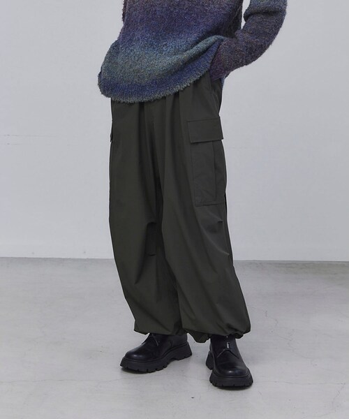 tk.TAKEO KIKUCHI(ティーケータケオキクチ)の「◆テープデザインバギーカーゴパンツ(カーゴパンツ・メンズ・ブラック/ダークグリーン/チャコールグレー/オフホワイト・01/03/02)」の4枚目の写真