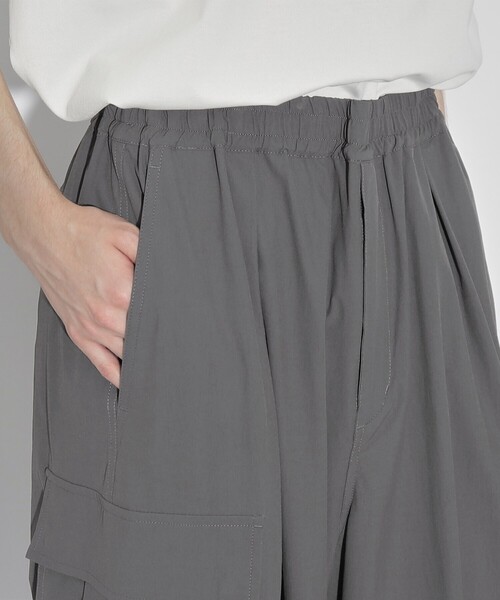 tk.TAKEO KIKUCHI(ティーケータケオキクチ)の「◆テープデザインバギーカーゴパンツ(カーゴパンツ・メンズ・ブラック/ダークグリーン/チャコールグレー/オフホワイト・01/03/02)」の10枚目の写真