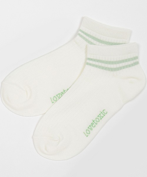 LOVETOXIC（ラブトキシック）の「2本ラインスニーカー丈ソックス（ソックス/靴下・キッズ・ライトグリーン/ブラック/ラベンダー/オフホワイト・FREE）」の3枚目の写真