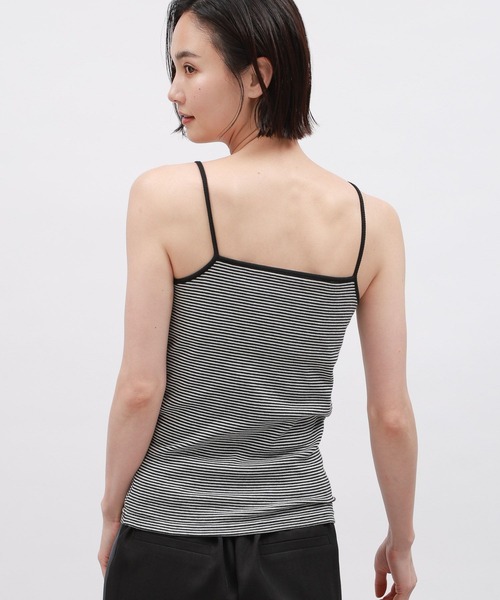 LAKOLE(ラコレ)の「スクエアネックカップキャミ / 106663(キャミソール・レディース・ホワイト×ブラック/ライトブルー/ブラック/オフホワイト・MEDIUM/SMALL/LARGE)」の5枚目の写真