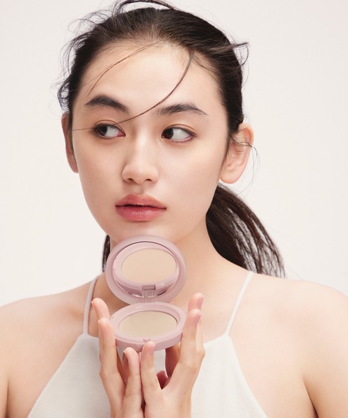 hince（ヒンス）の「セカンドスキンエアリーパウダーパフSET（フェイスパウダー・レディース・AP002 ベージュ/AP001 ラベンダー・SMALL）」の5枚目の写真