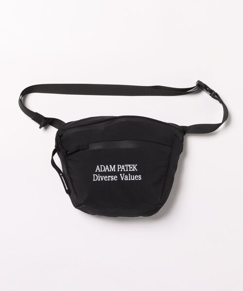 ADAM PATEK(アダムパテック)の「《ADAM PATEK》 nylon mini shoulder bag/ナイロンミニショルダーバッグ(ショルダーバッグ・メンズ・ブラック/カーキ・FREE)」の1枚目の写真