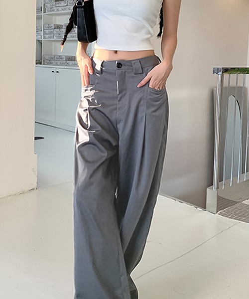 LAFFMO（ラフモ）の「ワイドタックパンツ（スラックス・レディース・グレー・M/L）」の2枚目の写真