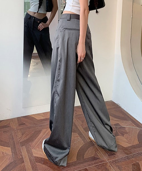 LAFFMO（ラフモ）の「ワイドタックパンツ（スラックス・レディース・グレー・M/L）」の12枚目の写真