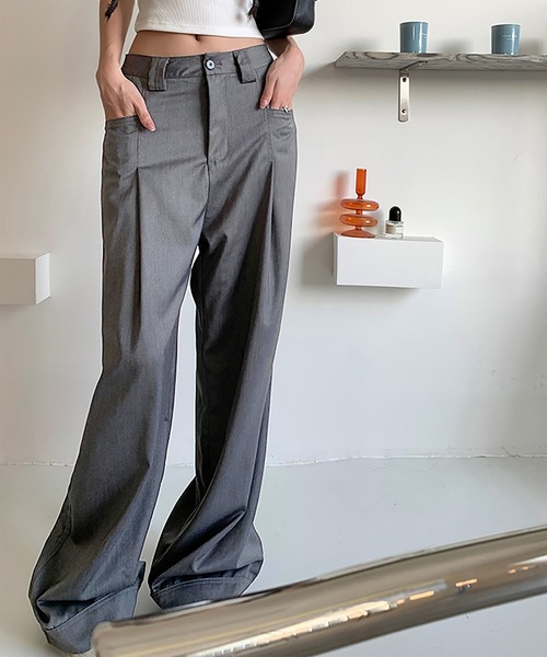 LAFFMO（ラフモ）の「ワイドタックパンツ（スラックス・レディース・グレー・M/L）」の13枚目の写真