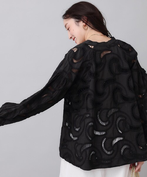 TORRAZZO DONNA ペイズリー柄カットワークブラウス Torrazzo Donna（トラッゾドンナ）の「◇【TORRAZZO DONNA