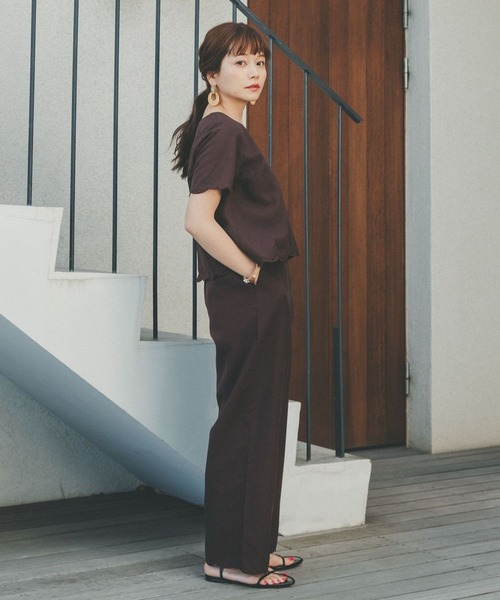 GLOBAL WORK(グローバルワーク)の「高山直子さんコラボ/リネンコンオールインワン/EiiS/991923(ワンピース・レディース・ブラック/ブラウン・X-SMALL/SMALL)」の2枚目の写真