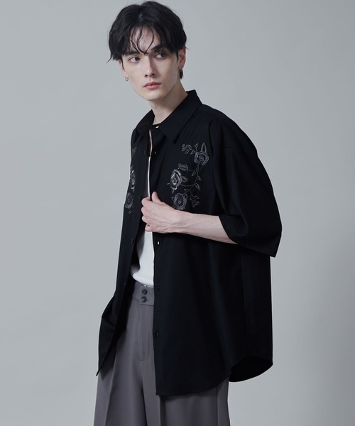 LUCY（ルーシー）の「LUCY/TRフラワーモチーフシャツ（シャツ/ブラウス・メンズ・その他1/その他2・MEDIUM/LARGE）」の2枚目の写真