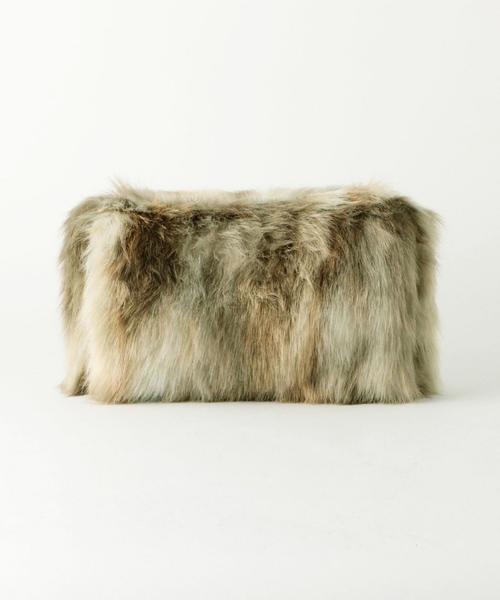 La Maison de Lyllis(メゾンドリリス)の「La Maison de Lyllis フェイクファークラッチバッグ/ L/M/d/L FUR CLT(クラッチバッグ・レディース・ライトグレー/ベージュ・フリー)」の8枚目の写真