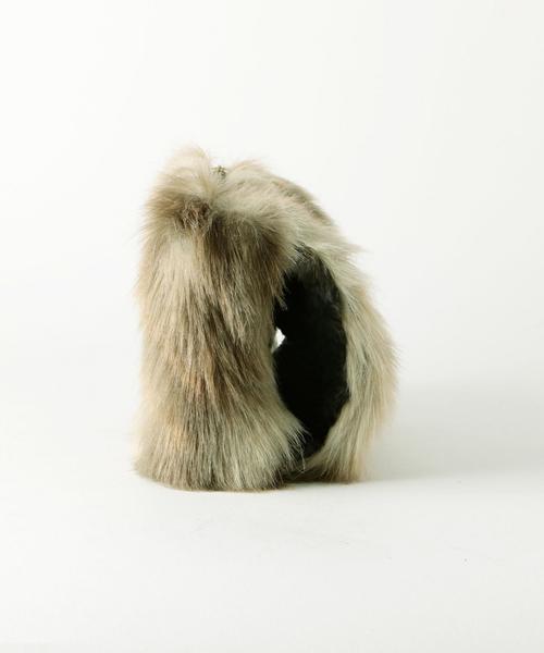 La Maison de Lyllis(メゾンドリリス)の「La Maison de Lyllis フェイクファークラッチバッグ/ L/M/d/L FUR CLT(クラッチバッグ・レディース・ライトグレー/ベージュ・フリー)」の9枚目の写真