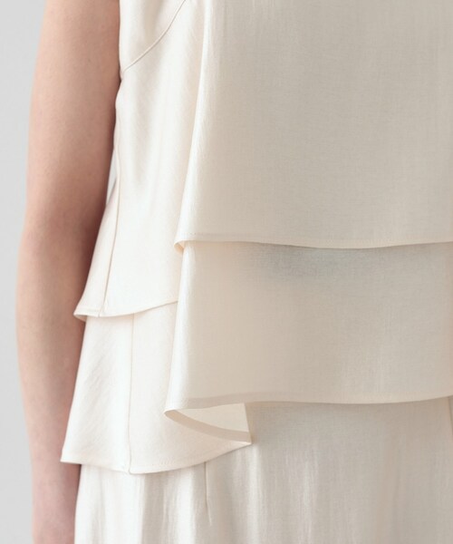 GALLEST（ギャレスト）の「◆シャインフレアキャミ（シャツ/ブラウス・レディース・アイボリー/ブラック/ブラウン系・38）」の14枚目の写真