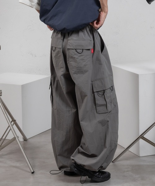 Perushu（ペルーシュ）の「ナイロンワイドパラシュートパンツ（その他パンツ・メンズ・ライトカーキ/オフホワイト/グレー・SMALL/MEDIUM/LARGE）」の14枚目の写真