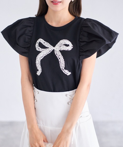tocco closet(トッコ クローゼット)の「【ZOZO限定】レースリボンプリントTシャツ(Tシャツ/カットソー・レディース・ブラック/オフホワイト/グレー・M)」の3枚目の写真