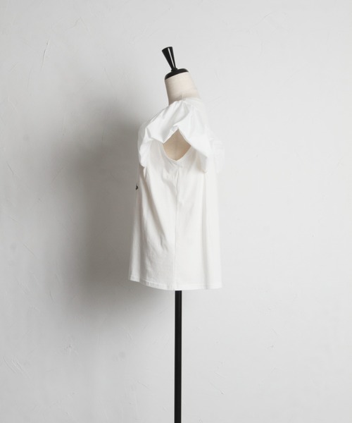 tocco closet(トッコ クローゼット)の「【ZOZO限定】レースリボンプリントTシャツ(Tシャツ/カットソー・レディース・ブラック/オフホワイト/グレー・M)」の17枚目の写真