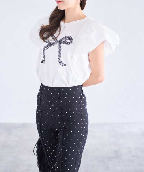 tocco closet(トッコ クローゼット)の「【ZOZO限定】レースリボンプリントTシャツ(Tシャツ/カットソー・レディース・ブラック/オフホワイト/グレー・M)」の7枚目の写真