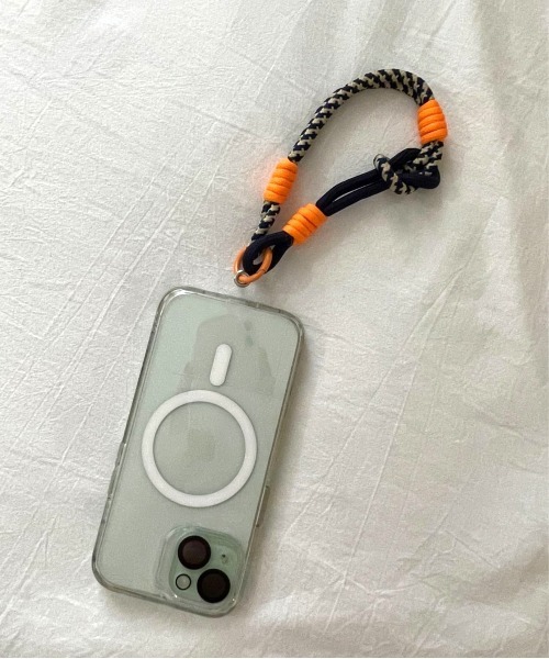 lit.Cy(リットシー)の「ノットデザインパラコードハンドスマホストラップ(スマホグッズ・レディース・ネイビー/ブラック/グリーン/ベージュ・FREE)」の5枚目の写真