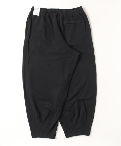 NIKE(ナイキ)の「NIKE CLUB OVERSIZED PANTS HJ1823(スウェットパンツ・メンズ・ブラック/グレー・M/L/XL)」の3枚目の写真
