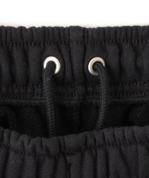 NIKE(ナイキ)の「NIKE CLUB OVERSIZED PANTS HJ1823(スウェットパンツ・メンズ・ブラック/グレー・M/L/XL)」の6枚目の写真