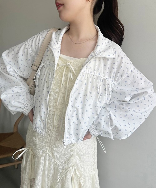 one after another NICE CLAUP（ワンアフターアナザーナイスクラップ）の「ダブルZIPリボンブルゾン（ナイロンジャケット・レディース・ホワイト系その他/オフホワイト/ブラック系その他/グレー・FREE）」の3枚目の写真