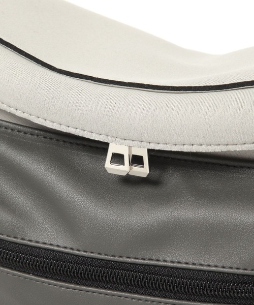 LAKOLE（ラコレ）の「ネオプレーンコンビボディバッグ / 149885（ボディバッグ/ウエストポーチ・メンズ・ブラック/チャコール/ネイビー/ライトグレー・FREE）」の5枚目の写真